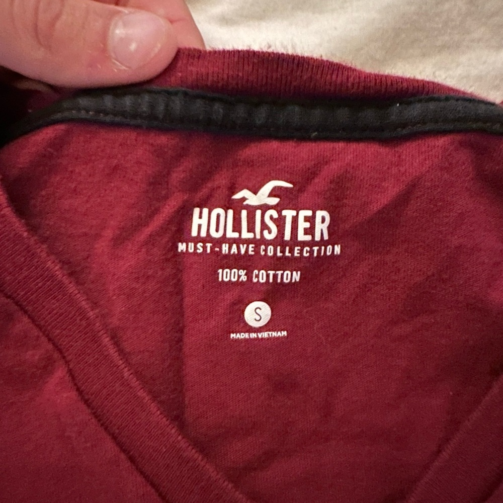 Hollister Tee - Picture 3 of 3